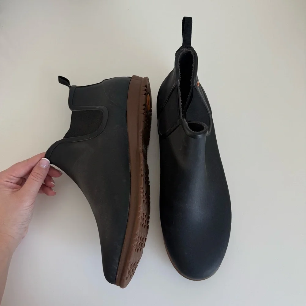 Bogs Sweetpea II Chelsea Rain Boots Black Women’s 12 Waterproof